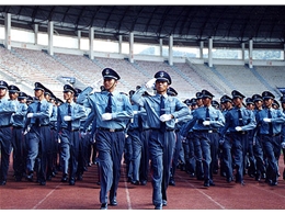 组织、指挥2002年东莞地区保安行